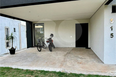 Casa à venda com 4 suítes no condomínio Village Ipanema, Araçoiaba da Serra - SP