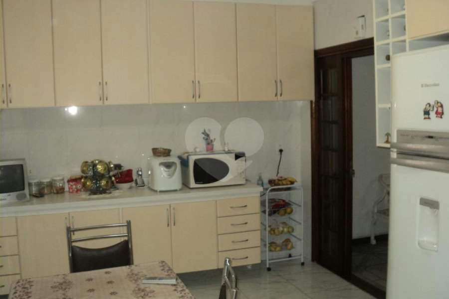 Casa Térrea à venda com 3 suítes em Vila Paulicéia, São Paulo, SP