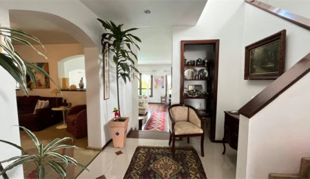 Casa à venda com 4 quartos, sendo 2 suítes,  em Lar São Paulo, São Paulo, SP