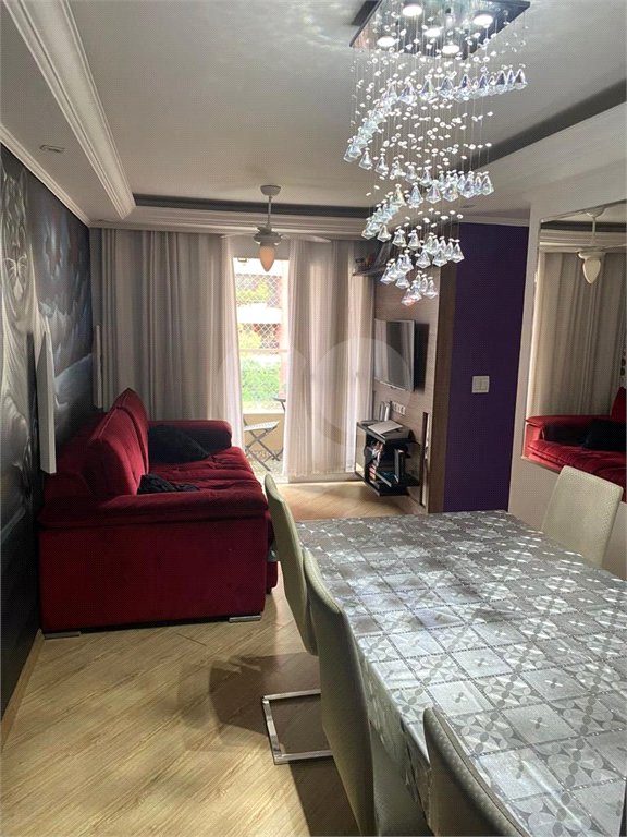 Apartamento à venda com 3 quartos em Vila Suzana, São Paulo, SP