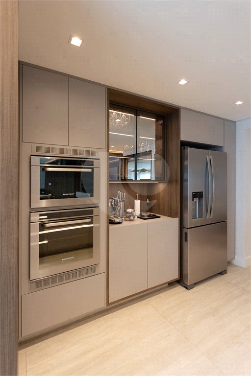 Apartamento à venda com 3 suítes em Jardim Morumbi, São Paulo, SP
