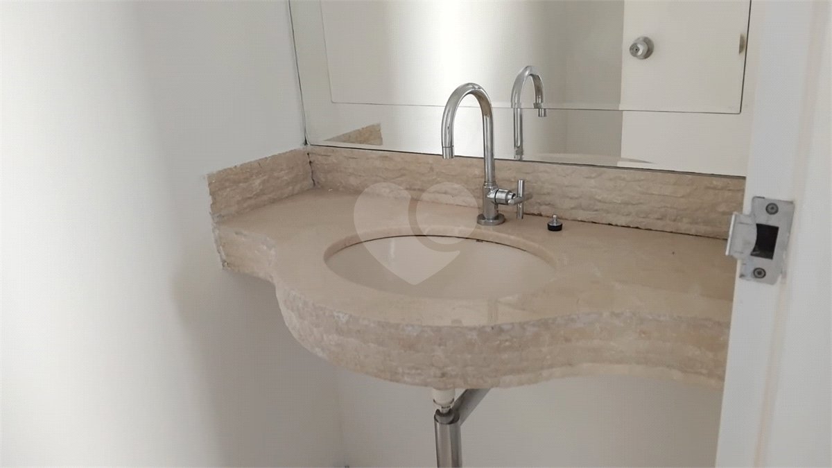 Apartamento à venda ou para alugar com 3 quartos, sendo 1 suíte, em Itaim Bibi, São Paulo, SP
