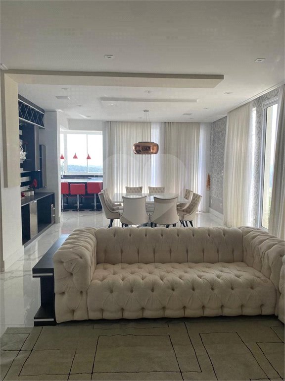 Casa à venda com 4 quartos, sendo 3 suítes, no condomínio Brisa 1, Mogi das Cruzes - SP