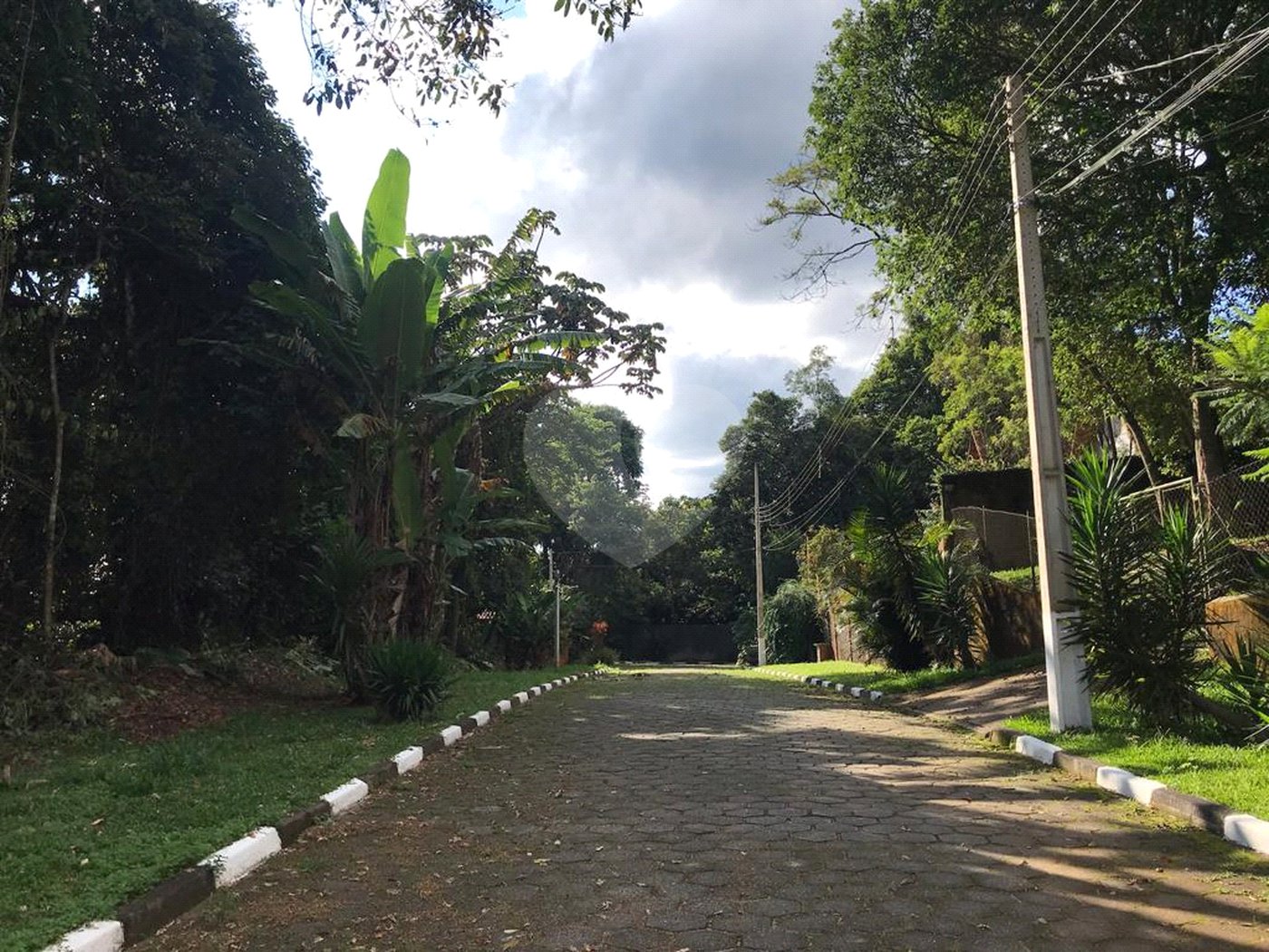 Terreno à venda no condomínio Champs Elysées Village, Mairiporã - SP