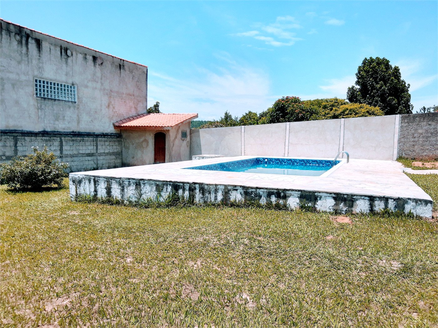 Chácara à venda com 5 quartos, sendo 1 suíte,  em Alpes do Sarapu, Salto de Pirapora, SP