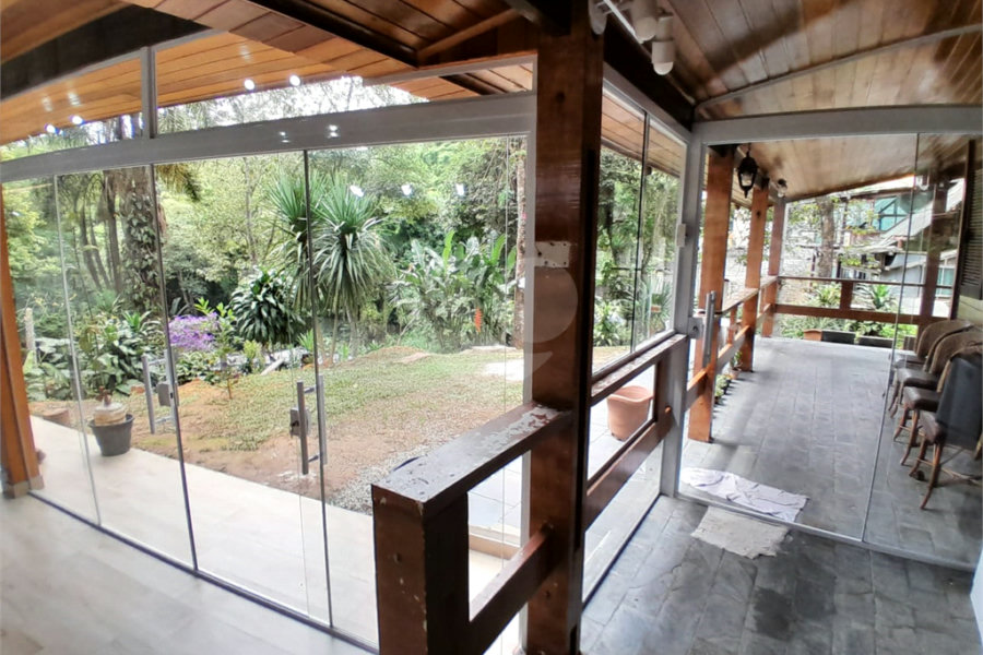 Casa à venda com 3 quartos no condomínio Sausalito, Mairiporã - SP