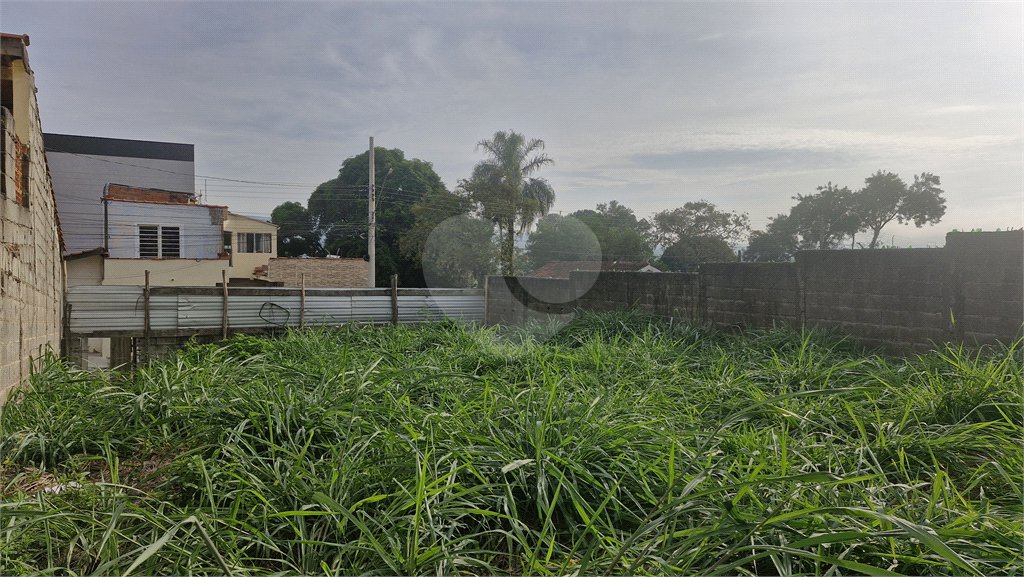 Terreno à venda com 1 suíte em Jardim Colonial, Atibaia, SP