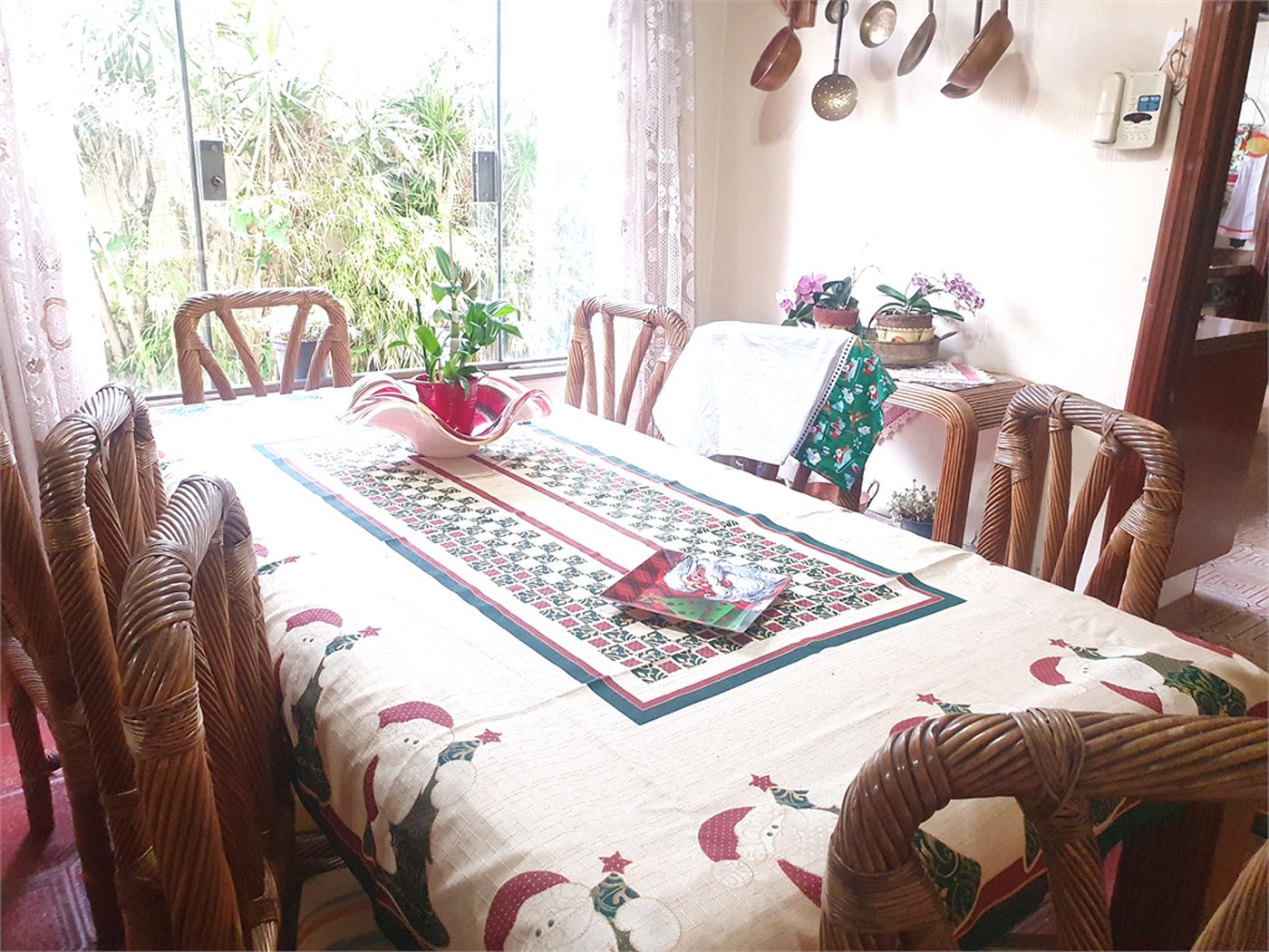 Casa à venda com 4 quartos, sendo 1 suíte, em Interlagos, São Paulo, SP