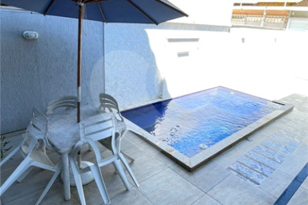 Casa à venda com 3 quartos, sendo 2 suítes, em Rasa, Armação dos Búzios, RJ
