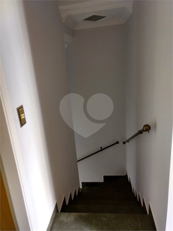 Casa à venda com 3 quartos, sendo 1 suíte, no condomínio Villaggio Dei Fiori, Louveira - SP