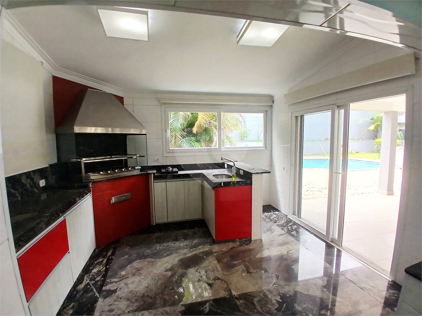 Casa Térrea à venda com 3 suítes em Anchieta, São Bernardo do Campo, SP
