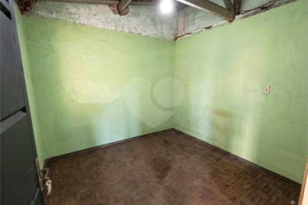 Casa Térrea Charmosa e Espaçosa na Vila Prado: Conforto, Praticidade e Próxima ao Centro!