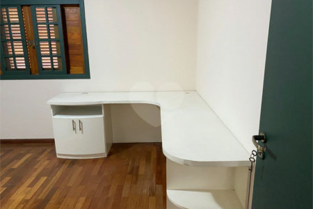 Sobrado à venda com 3 quartos, sendo 1 suíte, em Vila Lageado, São Paulo, SP