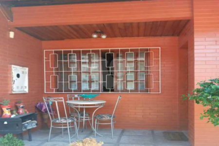 Casa à venda com 5 quartos, sendo 1 suíte, em Campo Grande, Rio de Janeiro, RJ