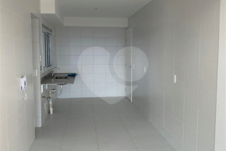 Apartamento à venda com 3 suítes em Jardim Caboré, São Paulo, SP