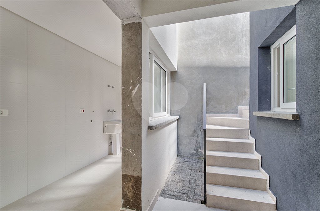 Casa à venda com 4 suítes no condomínio Edifício Jade, São Paulo - SP