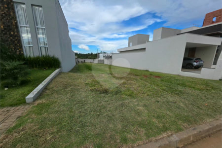 Terreno no Village Damha IV 288m²