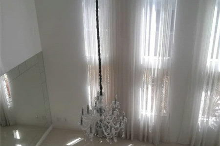 Casa à venda ou para alugar com 4 suítes em Chácaras São Carlos, Cotia, SP