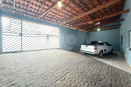 Casa à venda com 5 quartos em Jardim Maria Lúcia, Votorantim, SP