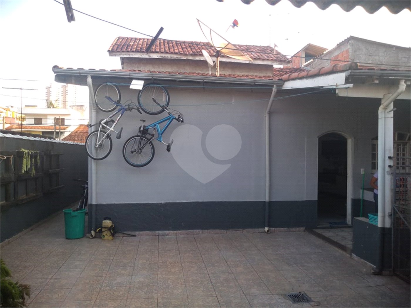 Casa Térrea à venda com 3 suítes em Jardim São Pedro, Mogi das Cruzes, SP