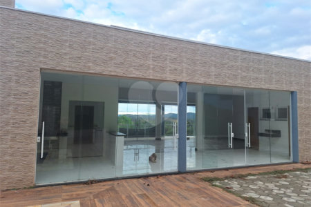 Casa em condomínio à venda com 3 suítes no Centro, Bom Jesus dos Perdões, SP