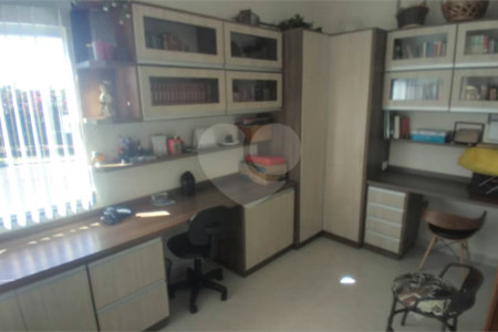 Casa à venda com 3 suítes no condomínio Damha III, São Carlos - SP