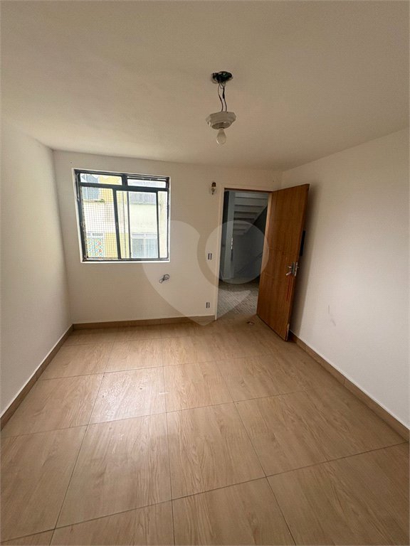 Casa para alugar com 2 quartos no condomínio Estrada do Preju, Itaquaquecetuba - SP