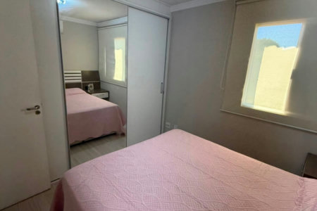 Casa à venda com 2 quartos no condomínio Villa Flora, Hortolândia - SP