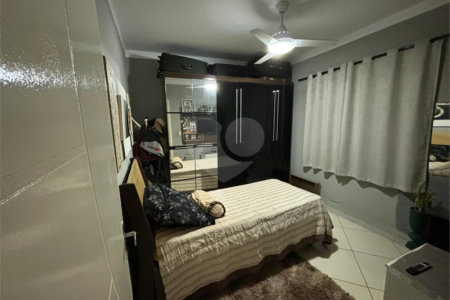 Casa à venda com 3 quartos, sendo 1 suíte, em Jardim Imperador, Salto, SP