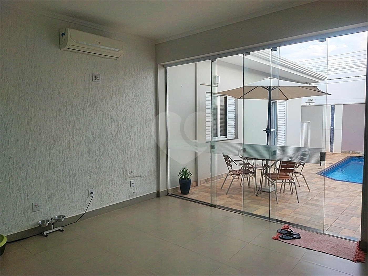 Casa à venda com 3 suítes em Jardim dos Flamboyants, Araraquara, SP