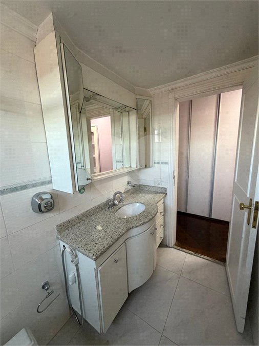 Apartamento à venda com 3 quartos, sendo 1 suíte, em Vila Guilherme, São Paulo, SP