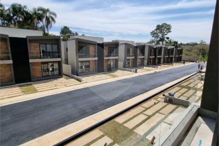 Casa à venda com 2 suítes no condomínio Residencial Vue26, Atibaia - SP