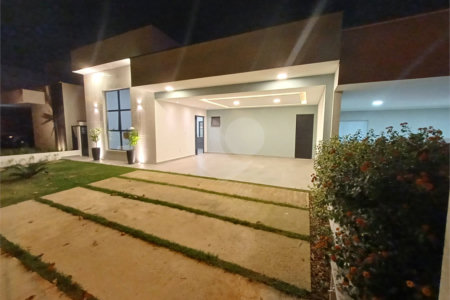 Casa à venda com 3 suítes no condomínio Residencial Alto de Itaici, Indaiatuba - SP
