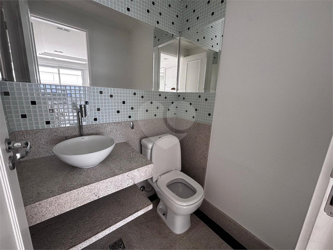 Cobertura à venda com 3 quartos, sendo 2 suítes,  em Vila Buarque, São Paulo, SP