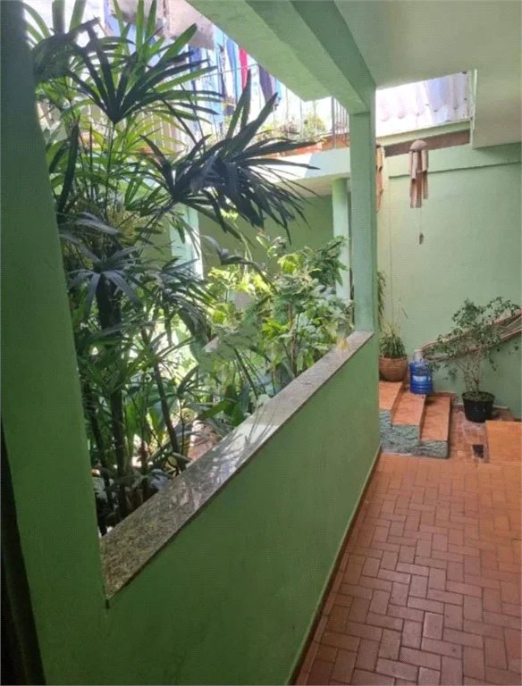 Casa de Vila à venda com 3 quartos em Jardim São Roque, São Paulo, SP