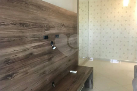 APARTAMENTO MOBILIADO EM FRENTE AO SHOPPING 02 DORMITÒRIOS