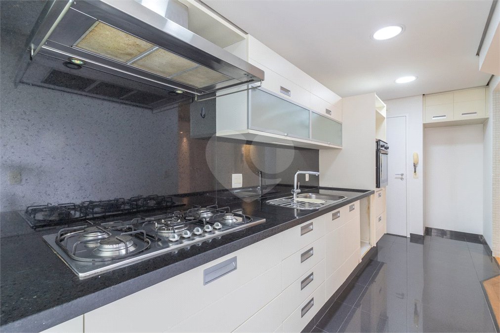 Apartamento à venda com 2 suítes em Pinheiros, São Paulo, SP