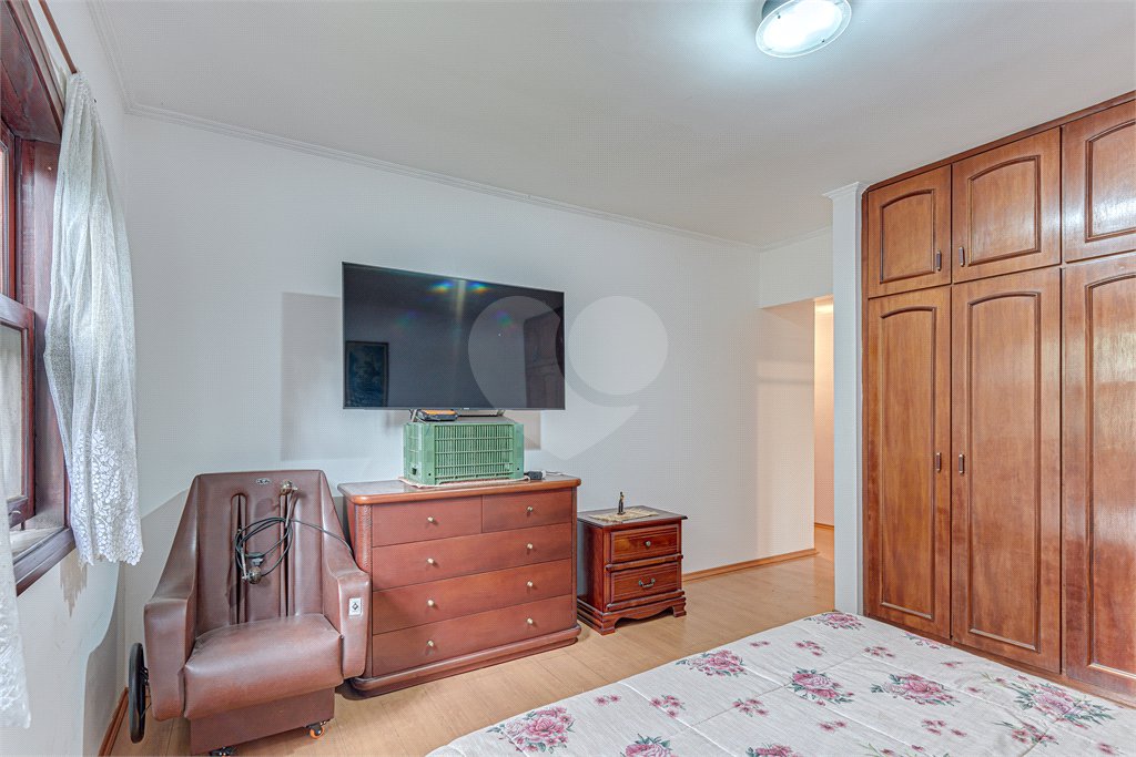 Casa Térrea à venda com 4 quartos, sendo 1 suíte, em Jardim Prudência, São Paulo, SP