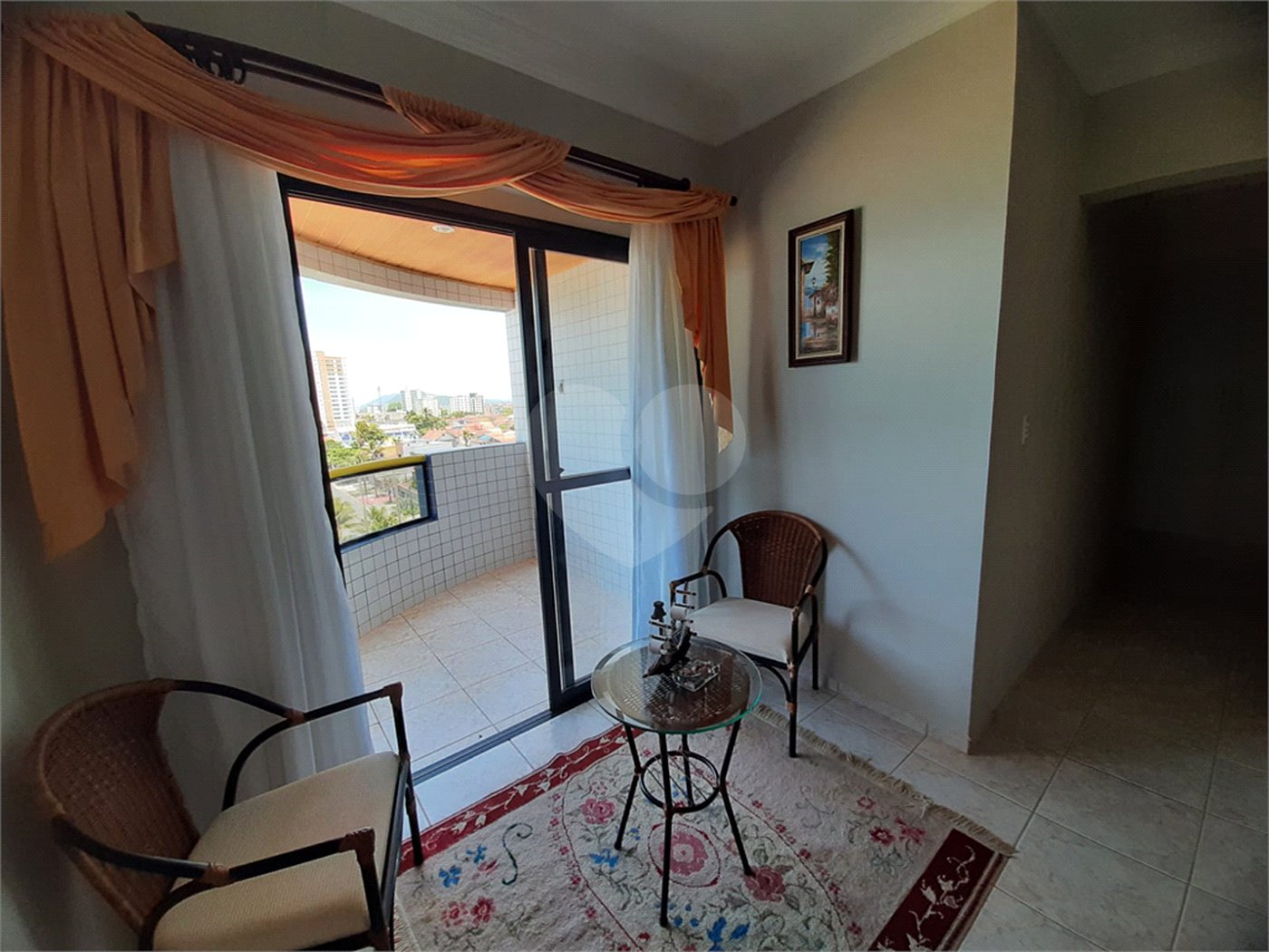 Apartamento à venda com 2 quartos, sendo 1 suíte, em Vera Cruz, Mongaguá, SP