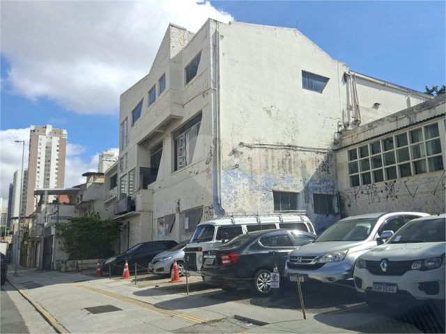 Prédio à venda em Imirim, São Paulo, SP