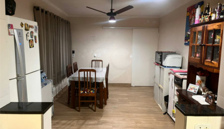 Sobrado à venda com 4 quartos, sendo 1 suíte, em Vila Antonieta, São Paulo, SP