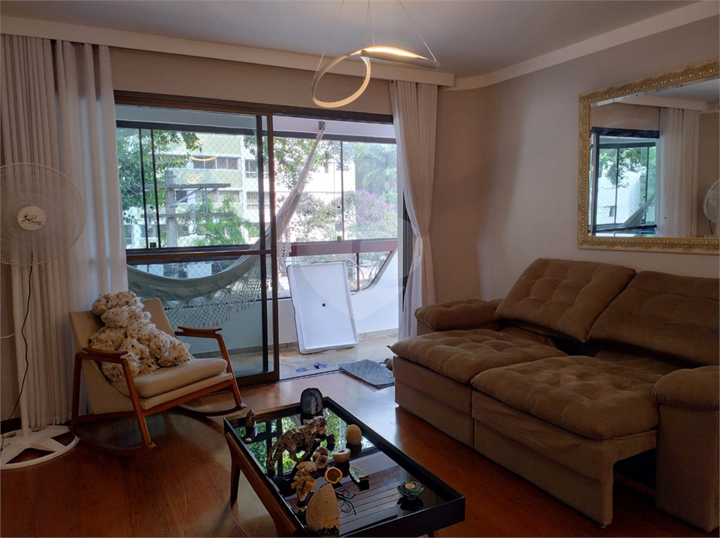 Apartamento à venda com 4 quartos, sendo 1 suíte,  em Brooklin Paulista, São Paulo, SP