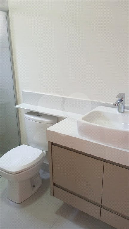 Casa à venda com 3 suítes no condomínio Jardim Residencial Dona Lucilla, Indaiatuba - SP