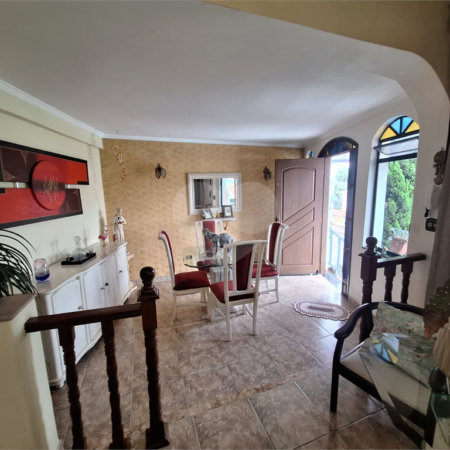 Sobrado à venda com 3 quartos, sendo 1 suíte, em Vila Santa Terezinha (zona Norte), São Paulo, SP