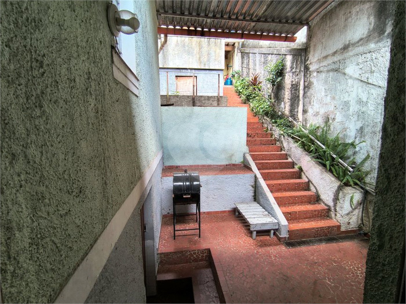Sobrado à venda com 3 quartos, sendo 1 suíte, em Tremembé, São Paulo, SP