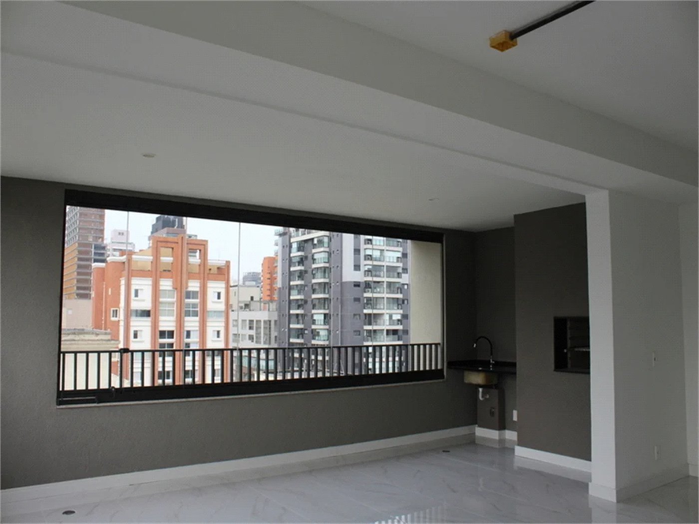 Apartamento à venda com 3 suítes em Pinheiros, São Paulo, SP