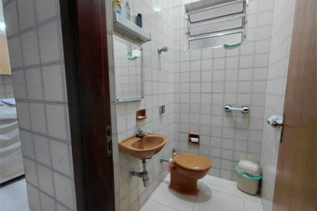 Sobrado à venda com 3 quartos em Vila Romana, São Paulo, SP