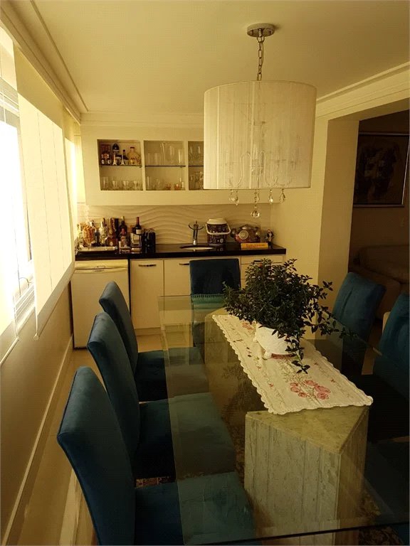 Apartamento à venda com 3 suítes em Jardim Londrina, São Paulo, SP