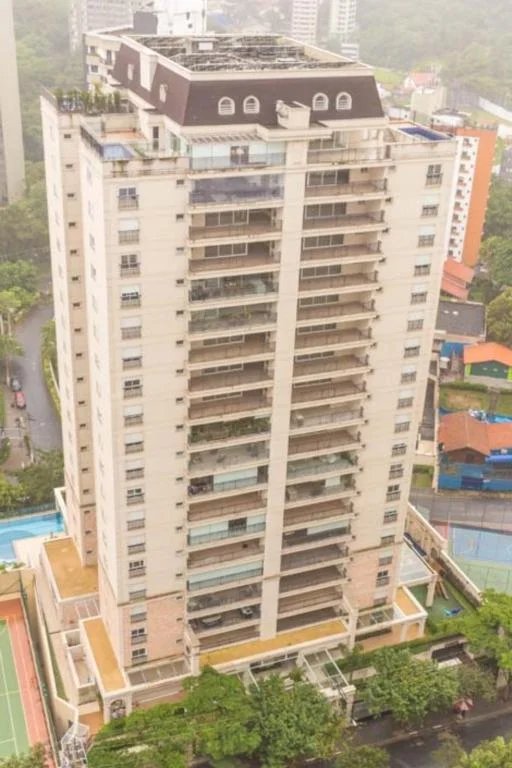 Apartamento à venda com 3 suítes em Vila Suzana, São Paulo, SP