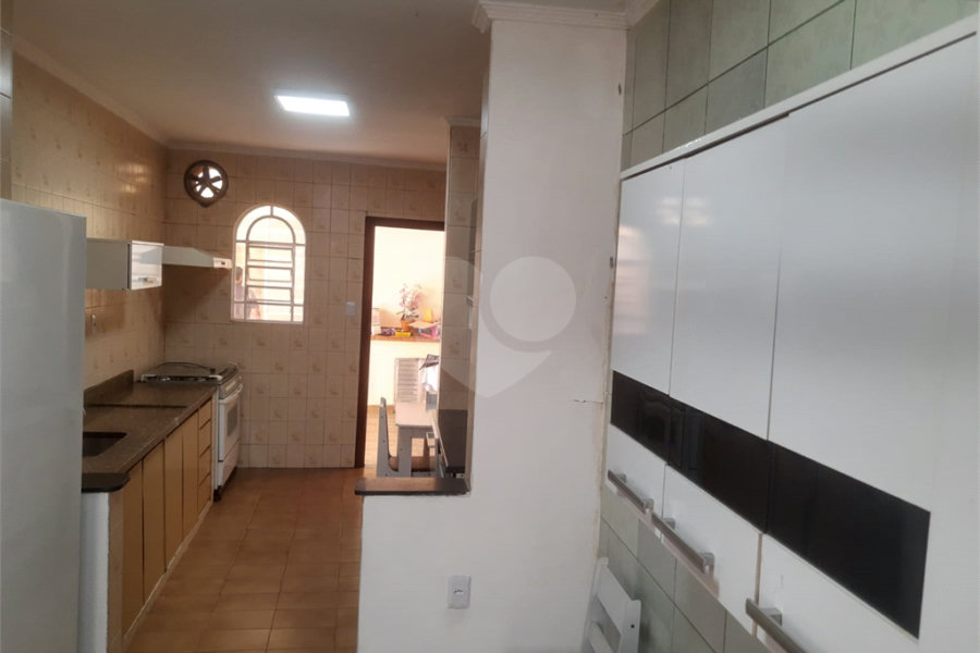 Casa à venda com 5 quartos, sendo 2 suítes, em Santana, São Paulo, SP